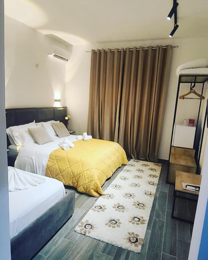 Hotel Noel Vlorë エクステリア 写真