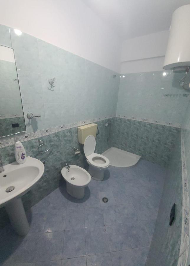 Hotel Noel Vlorë エクステリア 写真