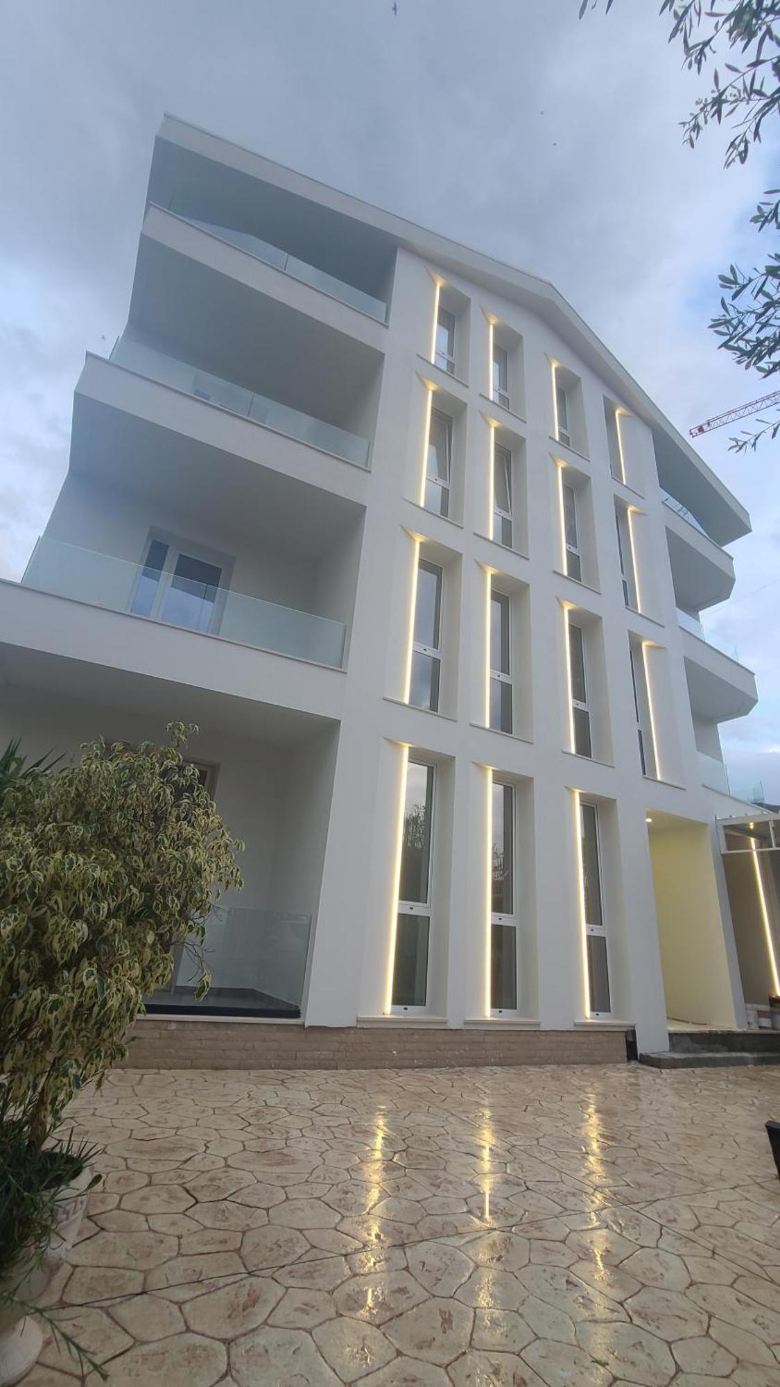 Hotel Noel Vlorë エクステリア 写真