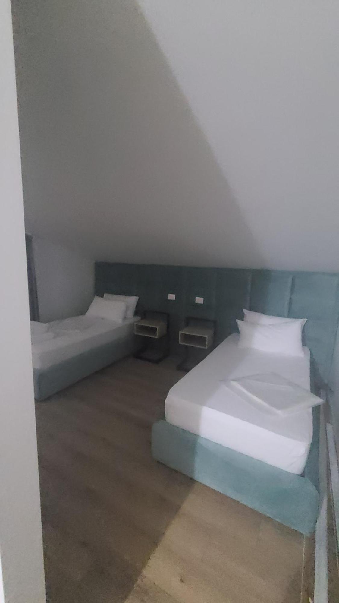 Hotel Noel Vlorë エクステリア 写真