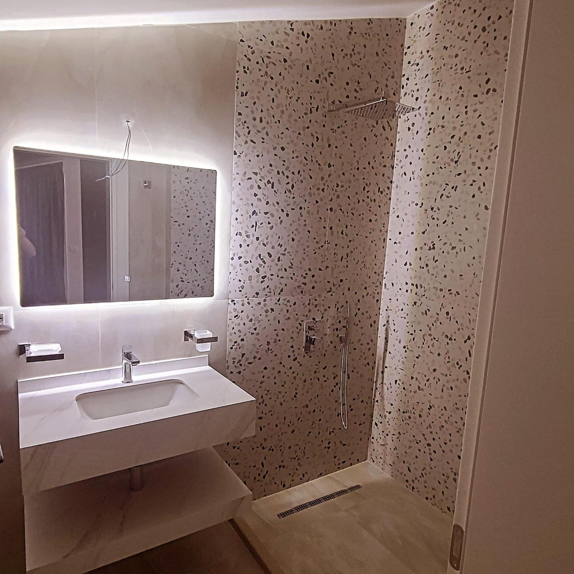 Hotel Noel Vlorë エクステリア 写真