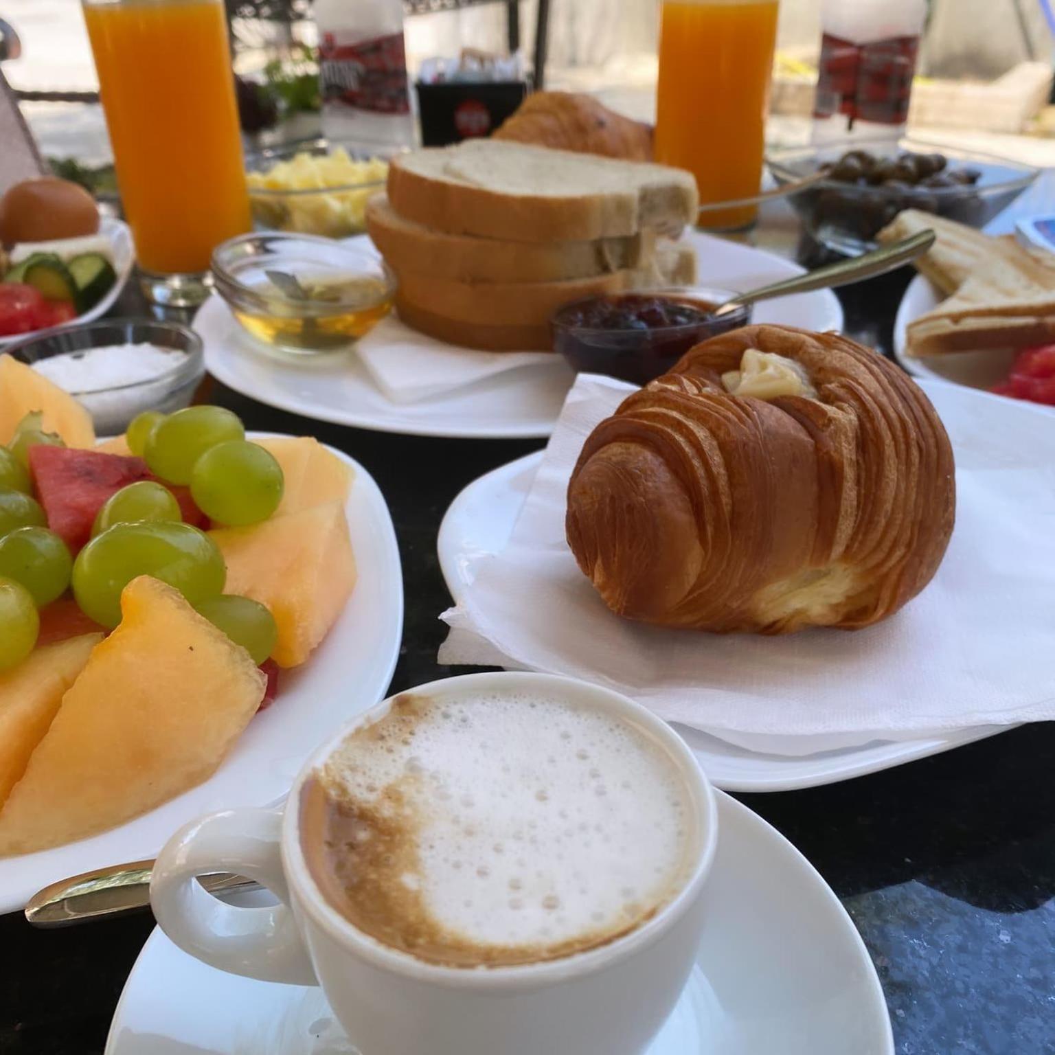 Hotel Noel Vlorë エクステリア 写真